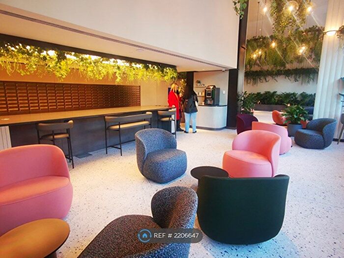 2 Bedroom Flat To Rent In Store Street, Manchester, M1