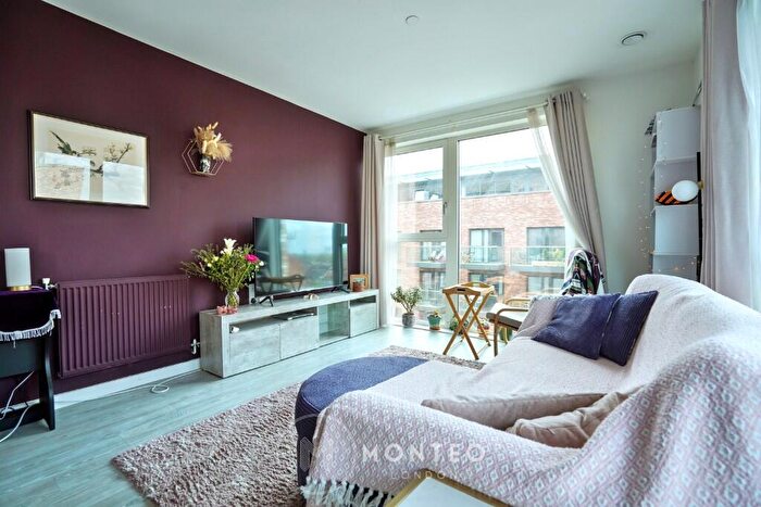 2 Bedroom Apartment To Rent In Chamberlain Court, Ironworks Way, London, E13