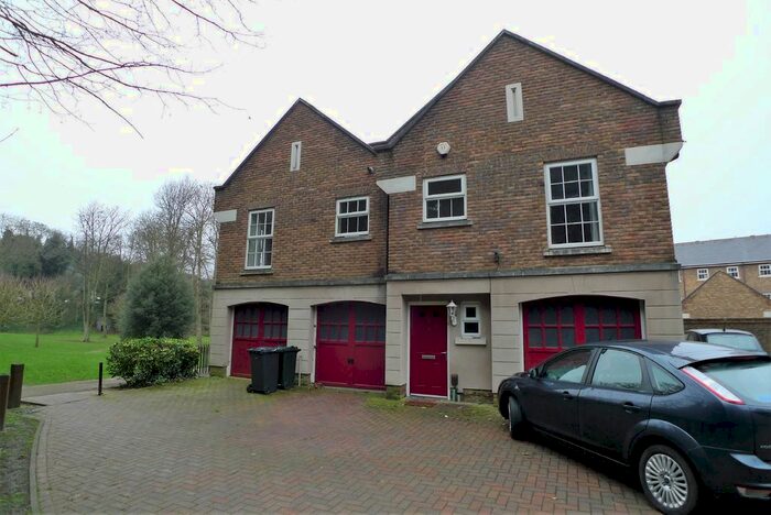 1 Bedroom Maisonette To Rent In Eleanor Walk, Greenhithe, DA9