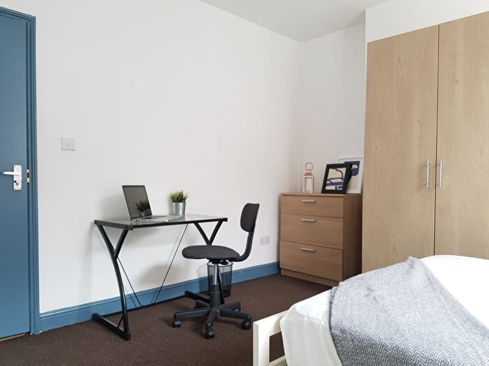 6 Bedroom Terraced House To Rent In Spare Room At, LN5