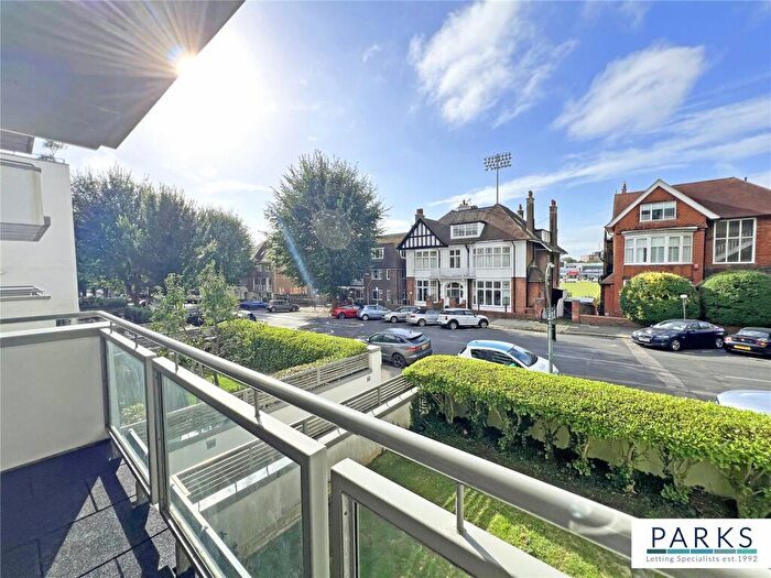 2 Bedroom Apartment To Rent In Palmeira Avenue, Hove, East Sussex, BN3