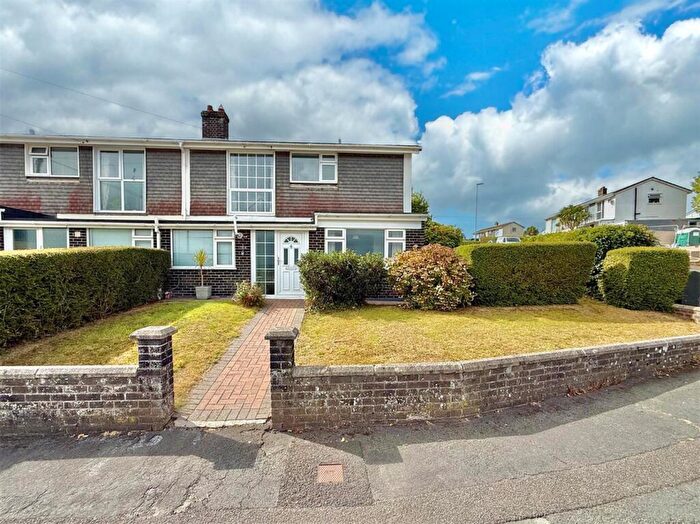 3 Bedroom Semi-Detached House For Sale In Elburton, Plymouth, PL9