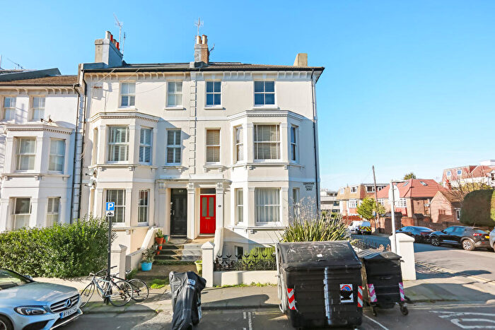 2 Bedroom Flat To Rent In Lansdowne Street, Hove, East Sussex, BN3