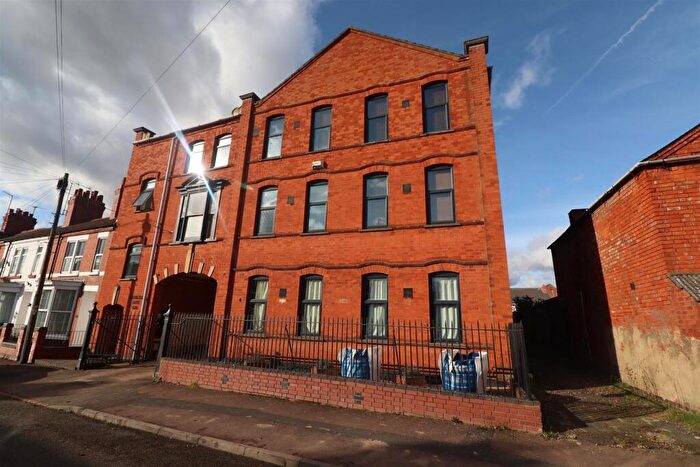 2 Bedroom Apartment To Rent In Cobblers Loft, York Road, Rushden, NN10