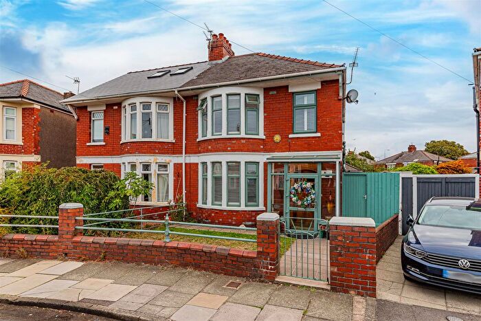 3 Bedroom Semi Detached House For Sale In Avondale Crescent, Grangetown, Cardiff, CF11