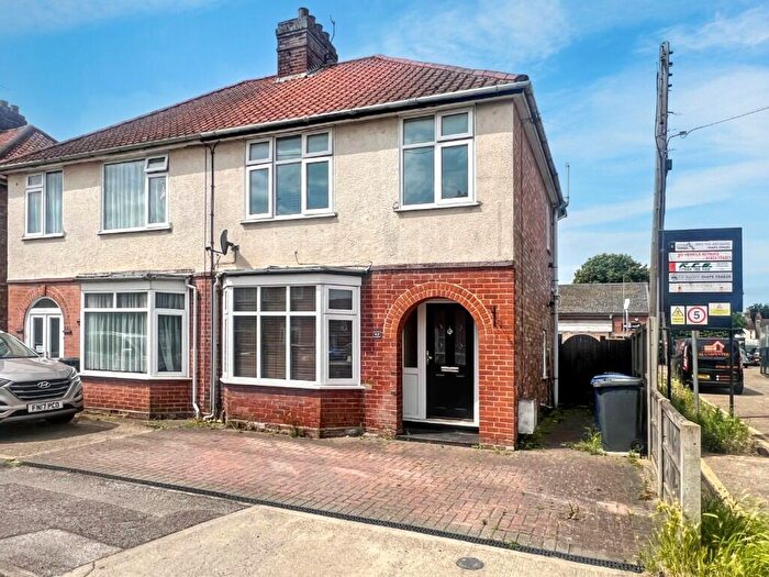 3 Bedroom Semi-Detached House To Rent In Milton Street, Ipswich, Suffolk, IP4