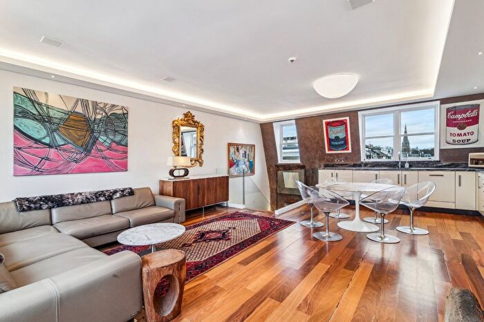 2 Bedroom Flat To Rent In Phillimore Gardens, Campden Hill, W8