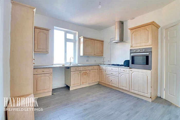 3 Bedroom Maisonette To Rent In Victoria Street, Mexborough, S64