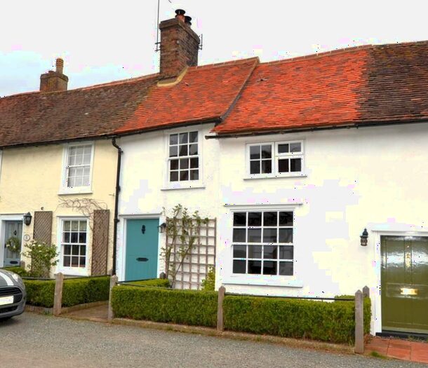 2 Bedroom Character Property For Sale In Pilgrims Row, Westmill, Buntingford, SG9