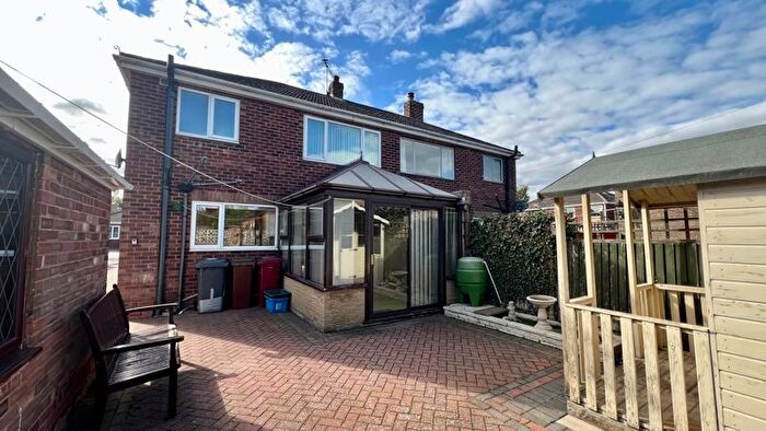 3 Bedroom Semi-Detached House For Sale In Westfield Drive, Messingham, DN17