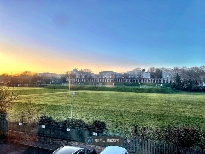 2 Bedroom Maisonette To Rent In The Mews, Plymouth, PL1