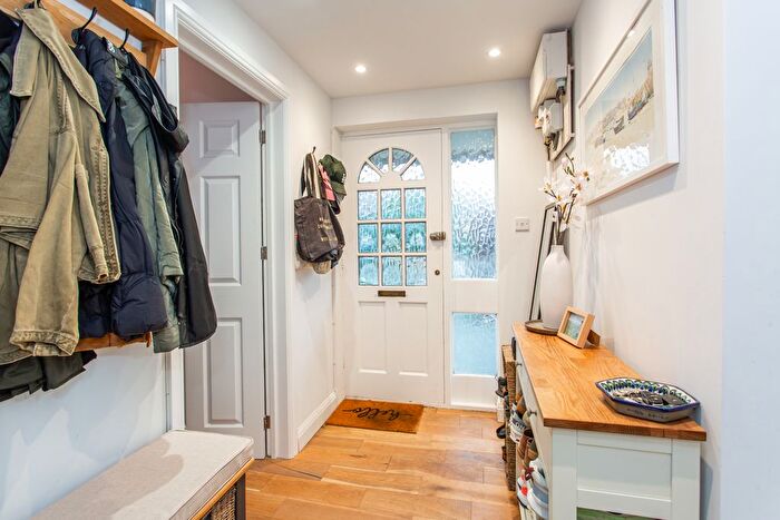 1 Bedroom Flat For Sale In Schoolbell Mews, London, E3