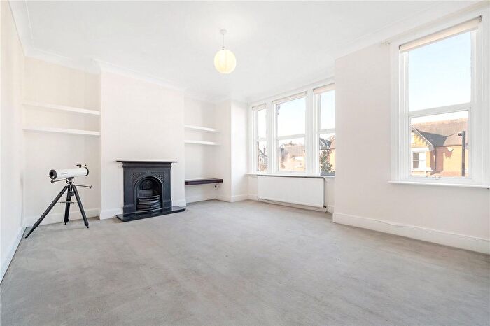 2 Bedroom Flat For Sale In Beauval Road, East Dulwich, London, SE22