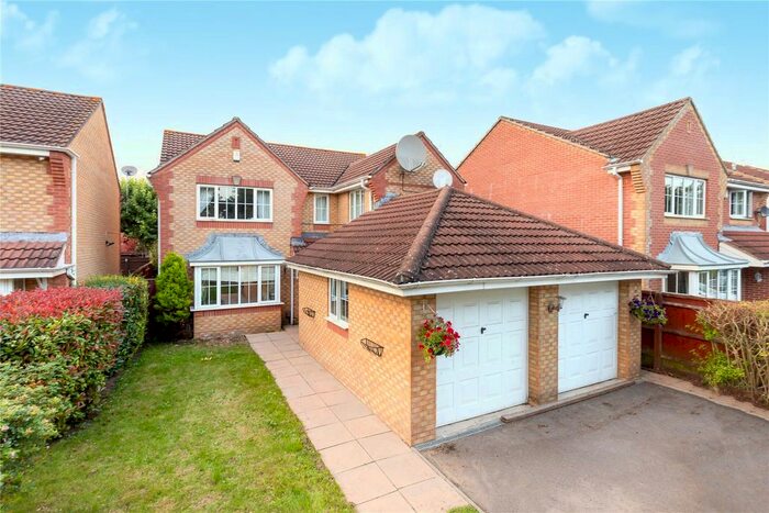 5 Bedroom Detached House To Rent In Paddick Drive, Lower Earley, Reading, Berkshire, RG6