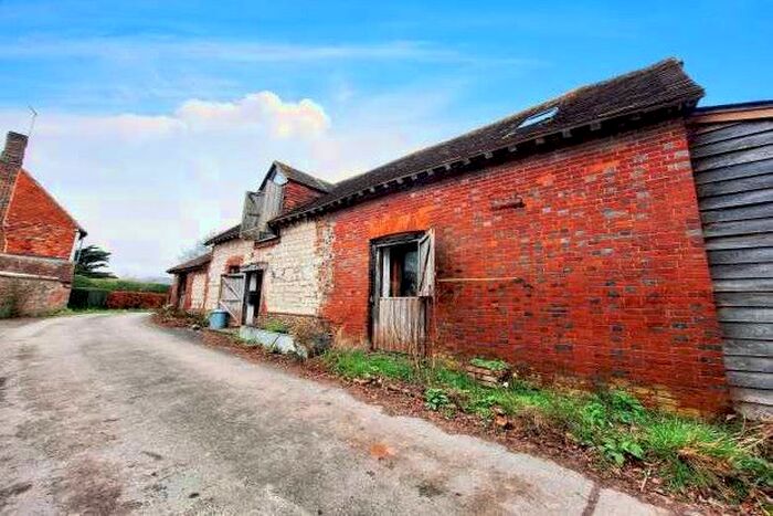 3 Bedroom Semi-Detached House To Rent In Hamsey, Lewes, BN8