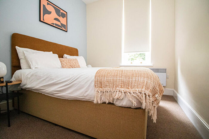 2 Bedroom Apartment To Rent In Cathedral Road, Pontcanna, Cardiff, CF11