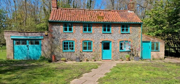 2 Bedroom Detached House For Sale In Flint Cottage, Alby Hill, Alby, Norwich, Norfolk, NR11