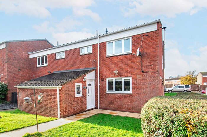 3 Bedroom End Terrace House For Sale In Ibstock Close, Winyates East, Redditch, Worcestershire, B98