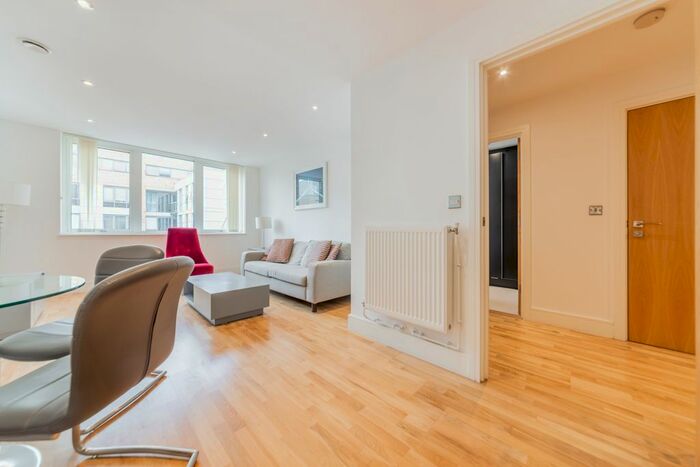 1 Bedroom Flat To Rent In Canary View, Dowells Street, Greenwich, London, SE10