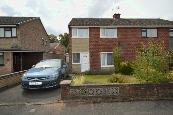 3 Bedroom Semi-Detached House To Rent In Keats Drive, Bilston, West Midlands, WV14