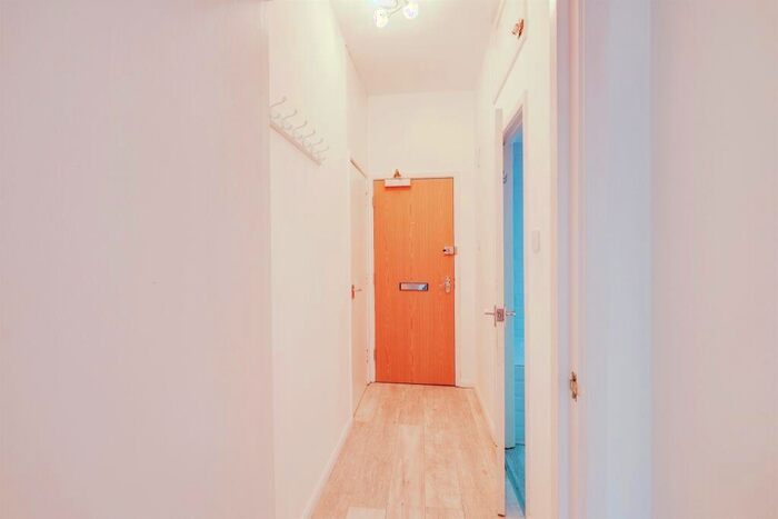 1 Bedroom Flat For Sale In Lorne Park Road, Bournemouth, BH1