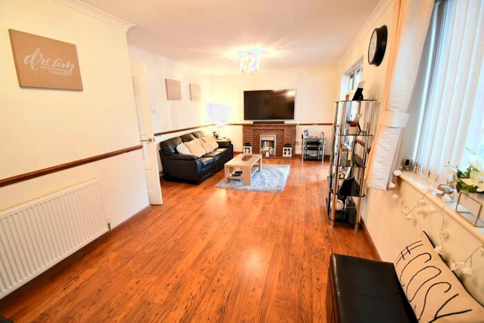 4 Bedroom Detached House For Sale In The Silver Birches, Kempston, Bedford, MK42