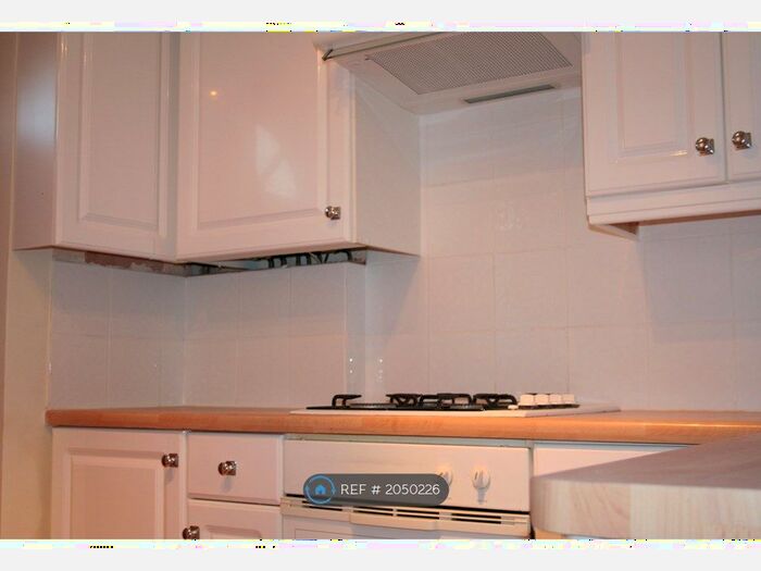 Studio To Rent In Axbridge Road, Reading, RG2