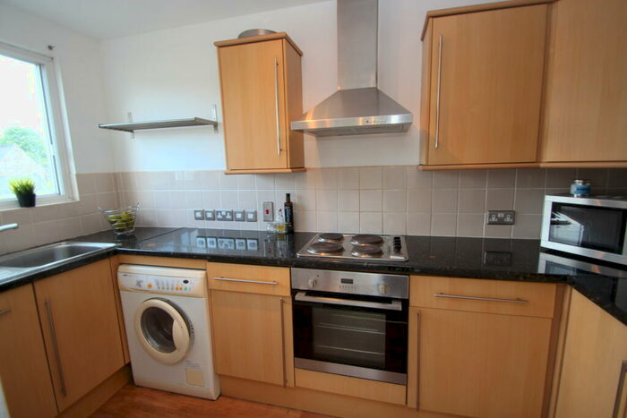 2 Bedroom Apartment To Rent In Tavistock Road, Croydon, CR0