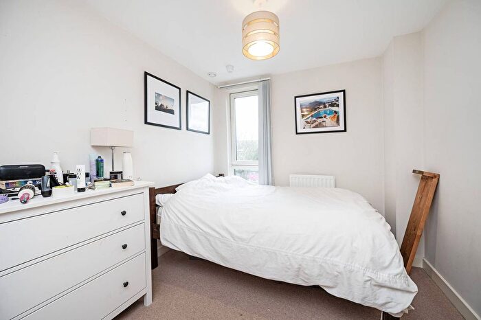2 Bedroom Flat To Rent In Wiltshire Row, Hoxton, London, N1