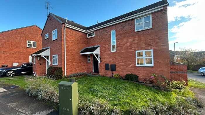 3 Bedroom Semi Detached House To Rent In Colmworth Close, Lower Earley, Reading, Berkshire, RG6