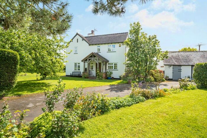 4 Bedroom Property For Sale In Dunston Heath, Stafford, Staffordshire, ST18