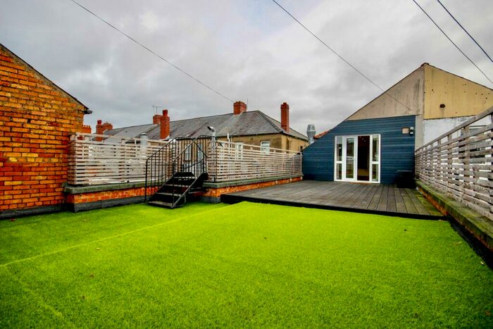 2 Bedroom Apartment To Rent In Caerphilly Road, Cardiff, CF14