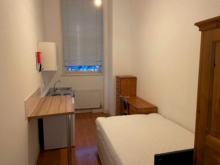 Studio To Rent In York Way, London, N7