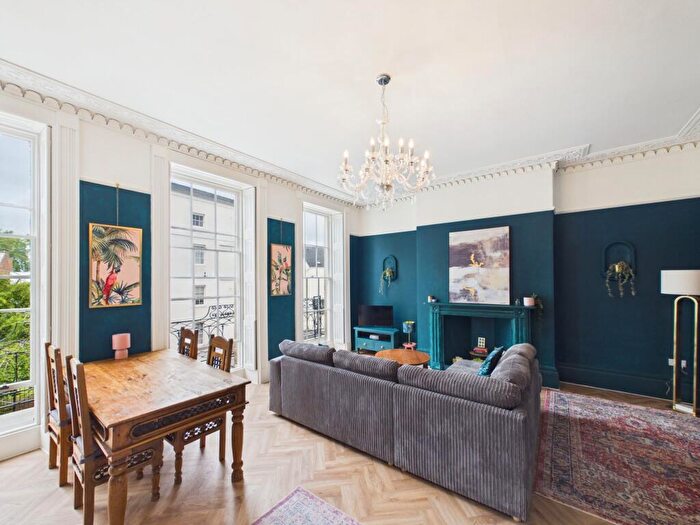 1 Bedroom Flat For Sale In Berkeley Place, Cheltenham, GL52