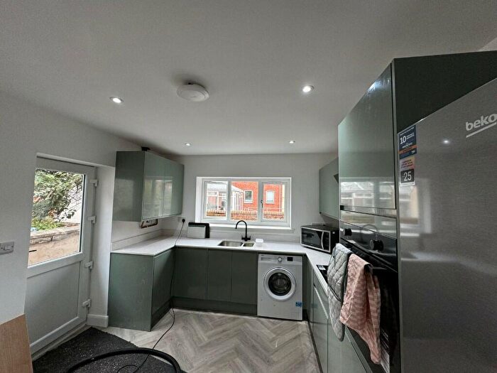 5 Bedroom Terraced House To Rent In Gregory Avenue, Nottingham, Nottinghamshire, NG7