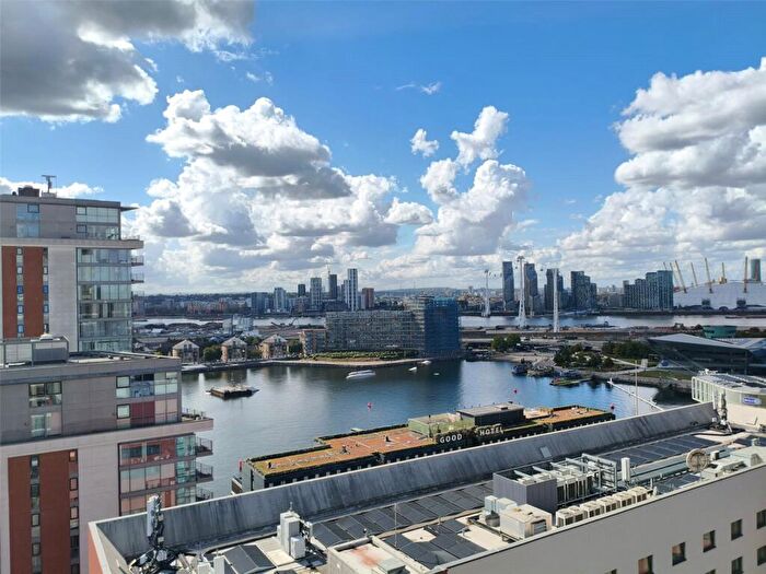 Apartment To Rent In Halcyon House, Queens Cross, London, E16