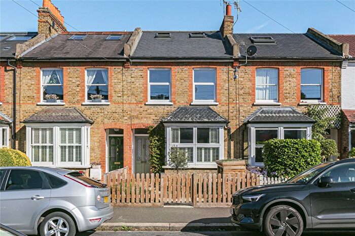 4 Bedroom Terraced House For Sale In Dean Road, Hounslow, TW3
