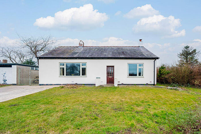 4 Bedroom Bungalow For Sale In Heathercroft, Moss Bridge Lane, Lathom, L40