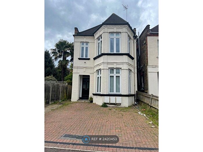 1 Bedroom Flat To Rent In Kenton Avenue, Harrow, HA1