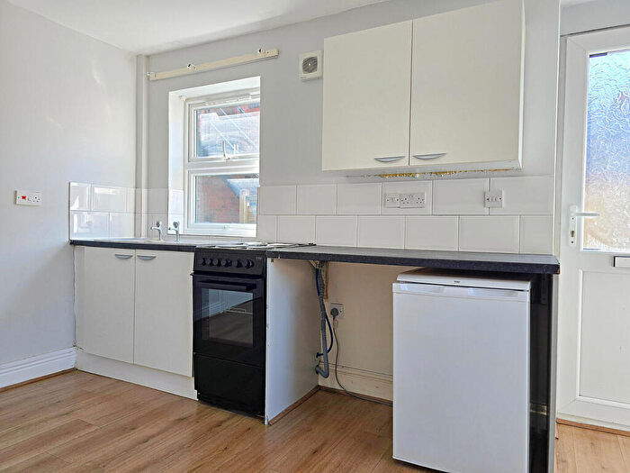 1 Bedroom Flat To Rent In Railway Terrace, Rugby, CV21