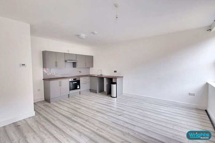 1 Bedroom Flat To Rent In Windsor Road, Trowbridge, BA14