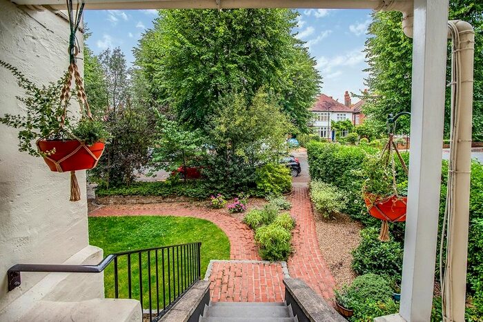 2 Bedroom Flat To Rent In Kidbrooke Grove, London, SE3