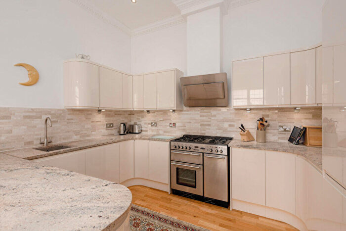 3 Bedroom Flat For Sale In / Bath Street, Portobello, Edinburgh, EH15