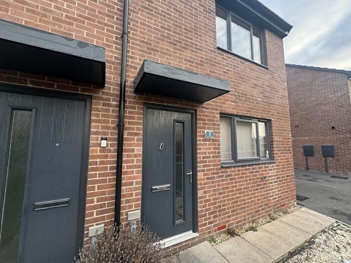 2 Bedroom Semi-Detached House To Rent In Platform Way, Thurnscoe, S63