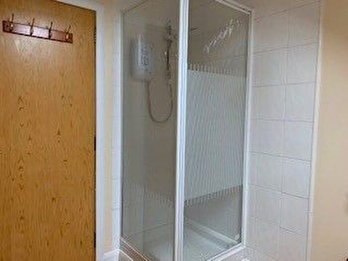3 Bedroom Flat To Rent In King Street, City Centre, Aberdeen, AB24