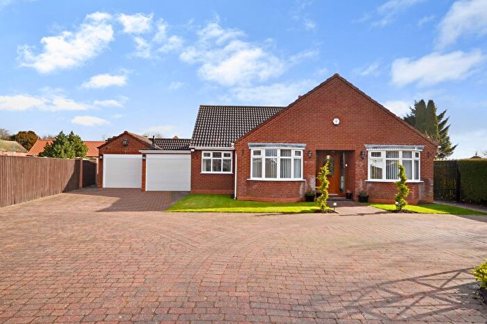 3 Bedroom Bungalow For Sale In Tetney Road, Humberston, DN36