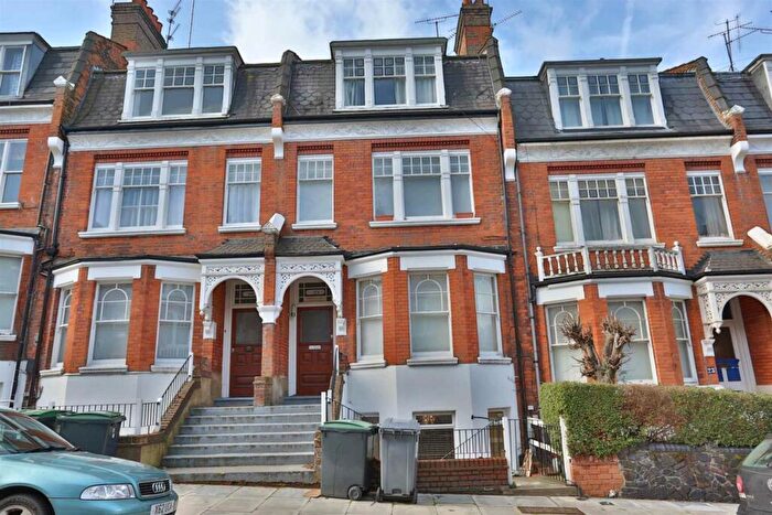 2 Bedroom Apartment To Rent In Milton Avenue, Highgate, N6