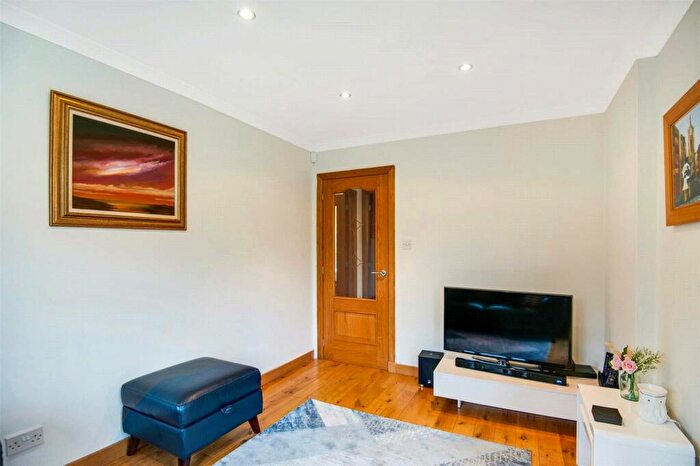 5 Bedroom Detached House For Sale In Binniehill Road, Cumbernauld, Glasgow, North Lanarkshire, G68