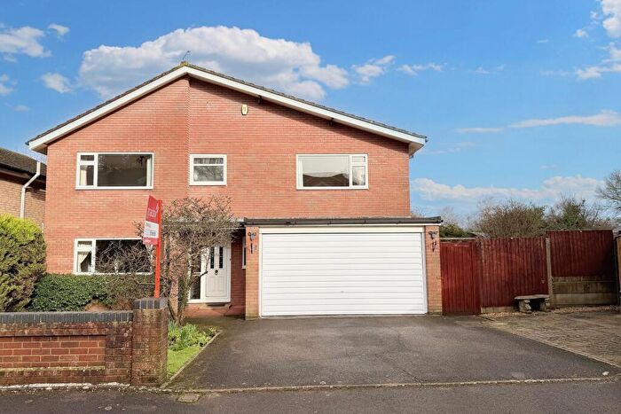 5 Bedroom Detached House For Sale In Colehill, BH21