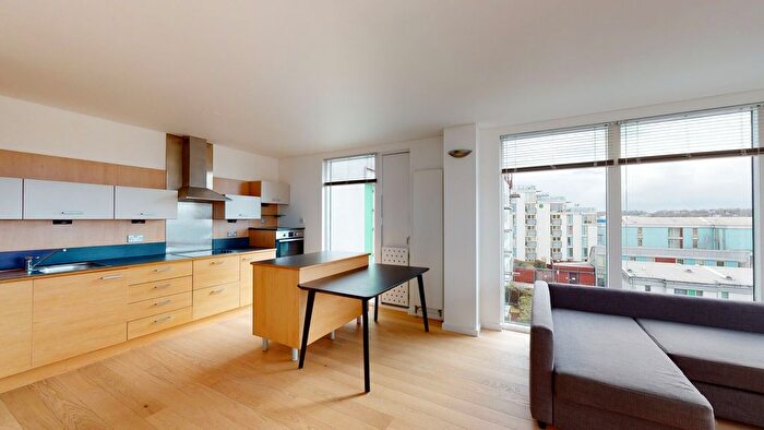 1 Bedroom Flat To Rent In West Parkside, Greenwich, London, SE10